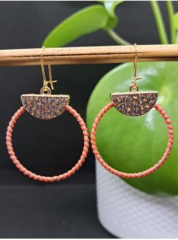 Dormeuses macramé saumon et doré