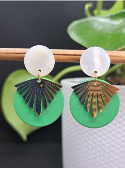 Puces coquillages et médailles vertes