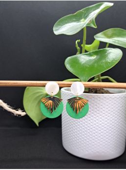 Puces coquillages et médailles vertes