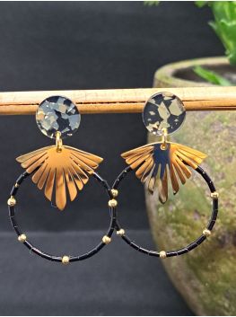 Puce résine champagne et noire, éventail doré, perles noires.