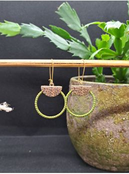 Dormeuses macramé vert olive et doré