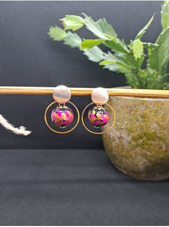 Puce rosace, pampille filigrane blanc ivoire, cuir