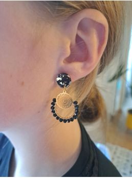 Puces zébrées, gouttes avec perles à facettes bleu roi mates.