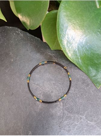 Noir et vert fonçé 1