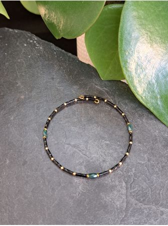 Noir et vert fonçé 4