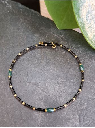 Noir et vert fonçé 4