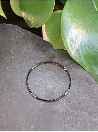 Noir et vert fonçé 5