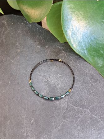 Noir et vert fonçé 9