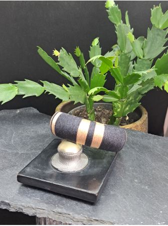 Jonc Noir et cuivré.