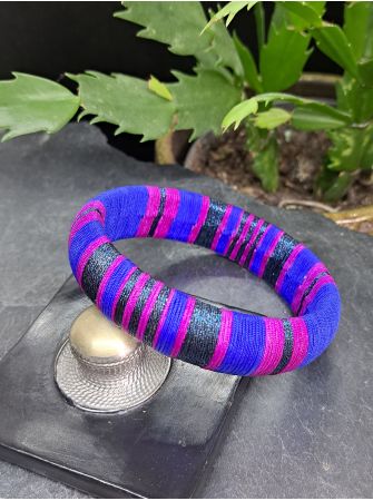 Jonc XL bleu roi, violet et métallisé bleu/noir.