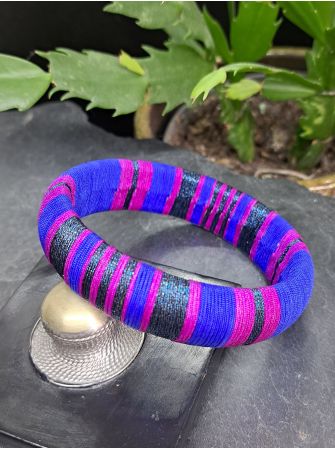 Jonc XL bleu roi, violet et métallisé bleu/noir.