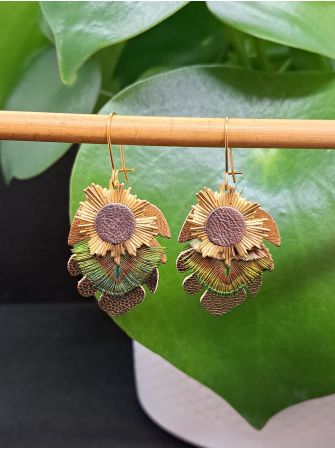 Dormeuses cuir et plume.