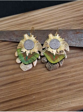 Dormeuses cuir et plume.