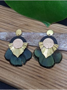 Série "plumes" et "cuir".