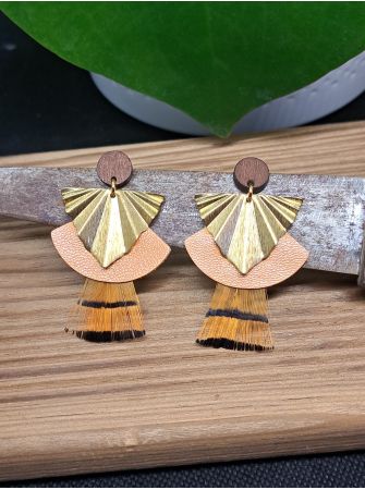 Série plumes et cuir.