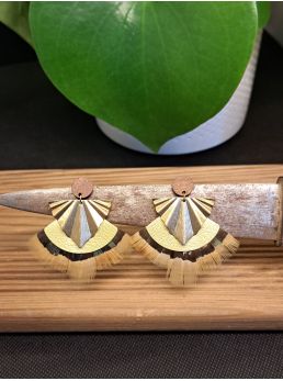 Série plumes et cuir.