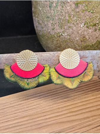 Série plumes et cuir.