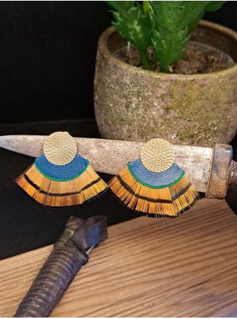 Série plumes et cuir.