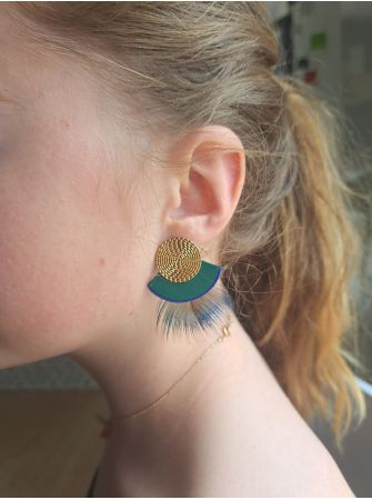 Série plumes et cuir.