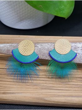 Série plumes et cuir.