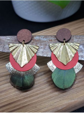 Boucles avec plumes et cuir