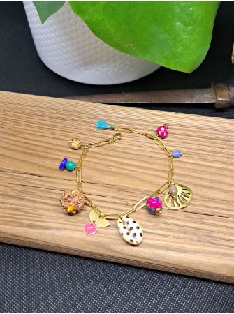 Bracelet chaine et breloques