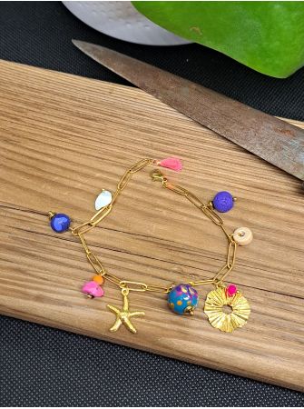 Bracelet chaine et breloques