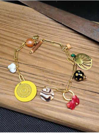 Bracelet chaine et breloques