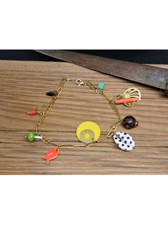 Bracelet chaine et breloques