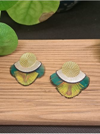 Série plumes et cuir.