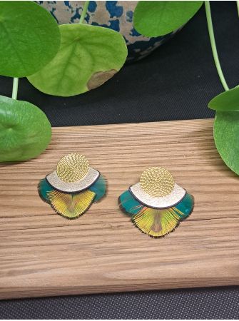 Série plumes et cuir.