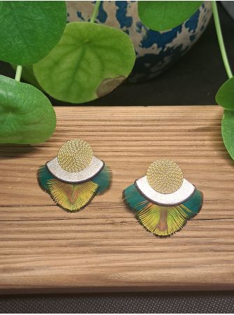 Série plumes et cuir.