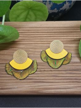 Série plumes et cuir.