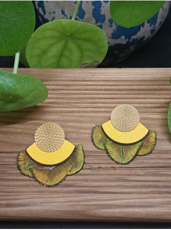 Série plumes et cuir.