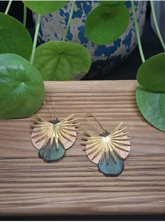 Série "plumes" et "cuir"