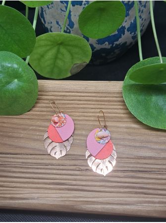 Dormeuse, feuille monstera et cuir rose