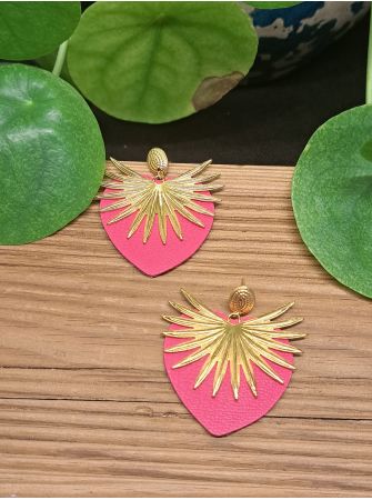 Coeur en cuir rose et acier inoxydable