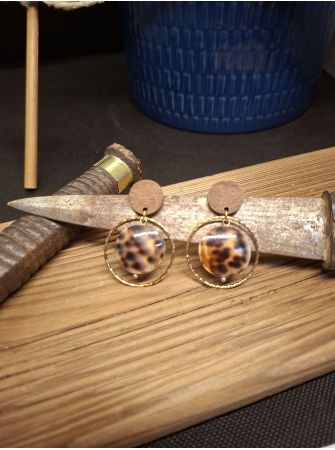 Puces en bois, perles coquillages