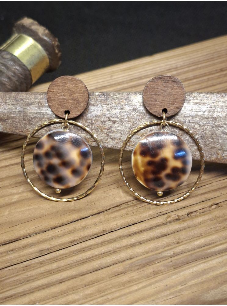 Puces en bois, perles coquillages