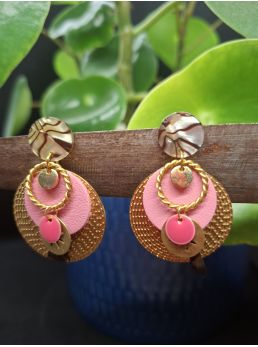 Puces zébrées, médailles dorées er rose