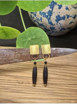 Boucles d'oreilles nature, corne noire.