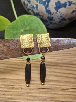 Boucles d'oreilles nature, corne noire.