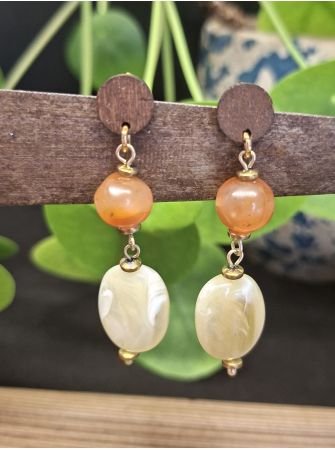Boucles d'oreilles Mila, beige/orangée.