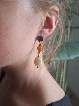 Boucles d'oreilles Mila, beige/orangée.