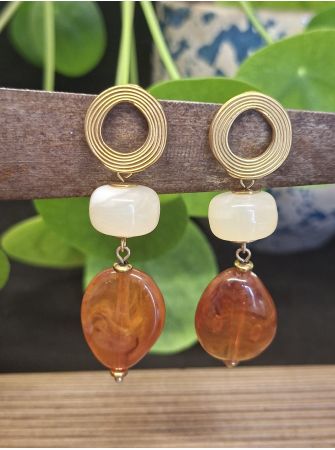 Boucles d'oreilles Mila, crème/caramel.