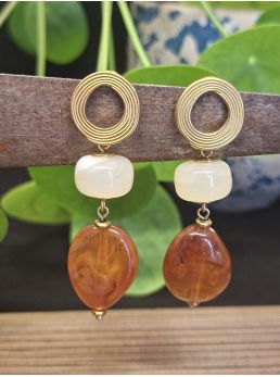 Boucles d'oreilles Mila, crème/caramel.