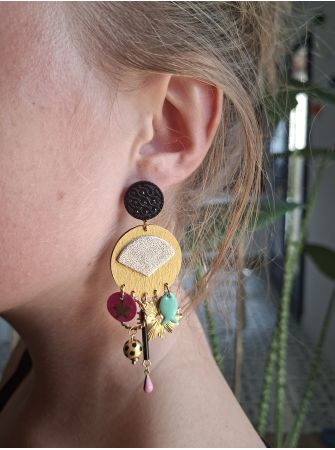 Boucles d'oreilles 5 terres.
